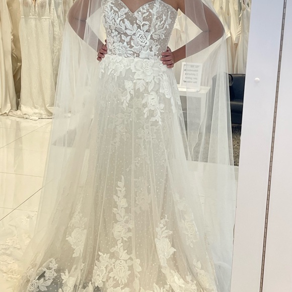 Morilee Madeline Gardner Wedding Dress - Picture 1 of 8